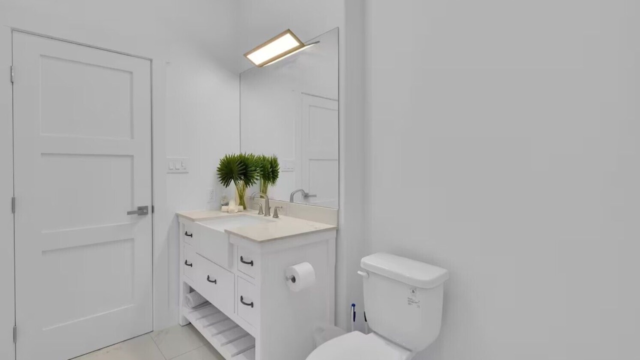 Photo of Bathroom in Cottonwood Shores
