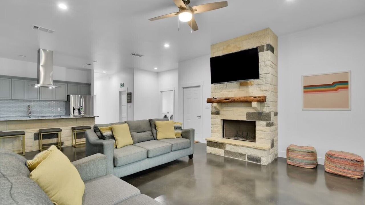 Photo of Livingroom in Cottonwood Shores