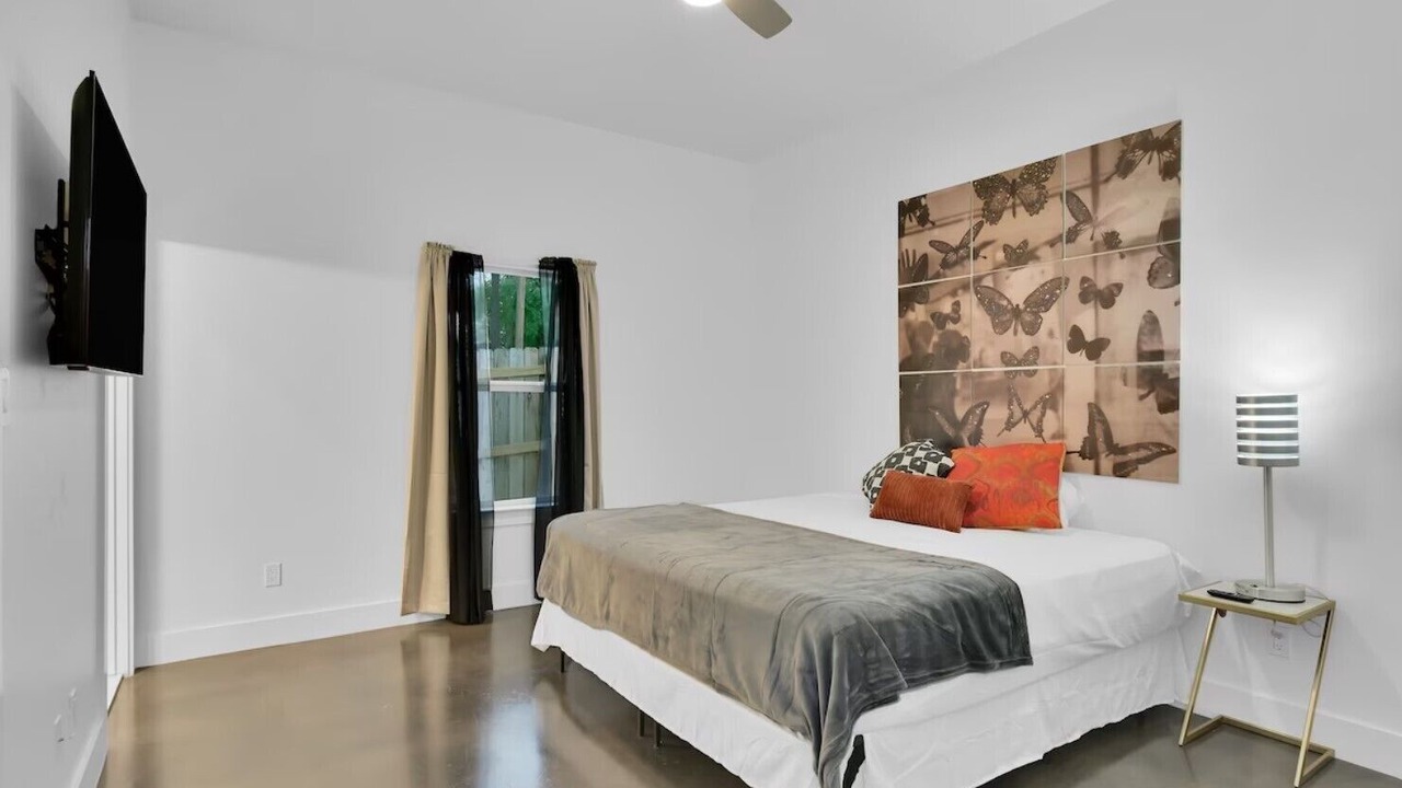 Photo of Bedroom in Cottonwood Shores
