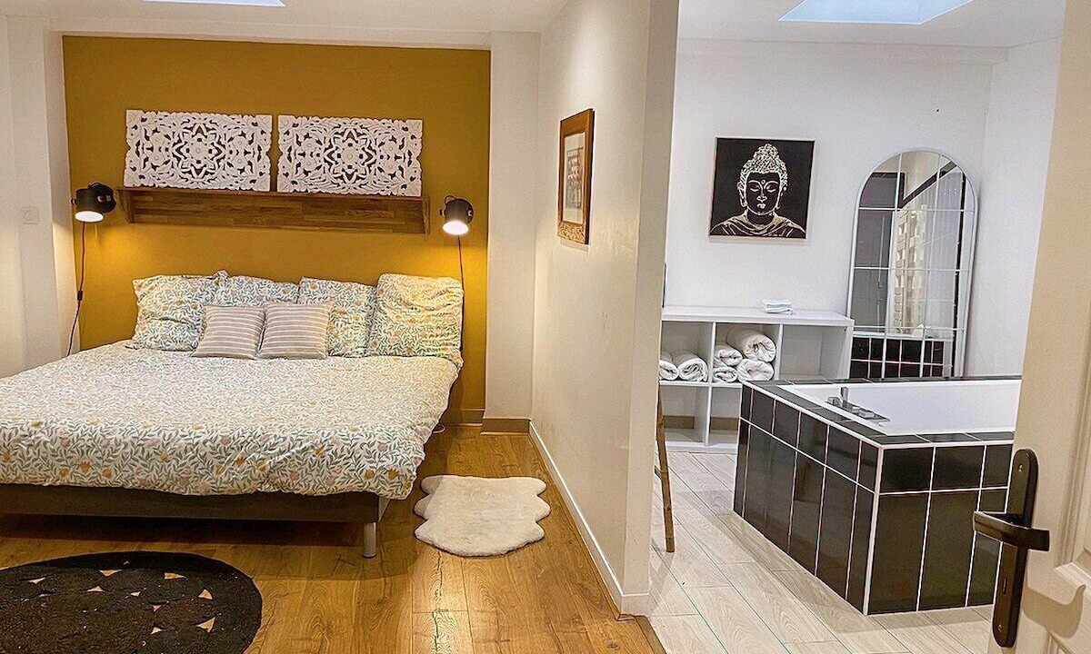 Photo of Bedroom in Blois