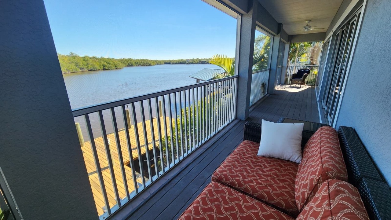 Photo of Patio Balcony in Everglades City