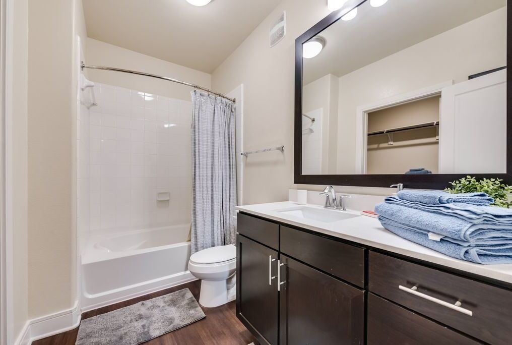 Photo of Bathroom in Oak Cliff