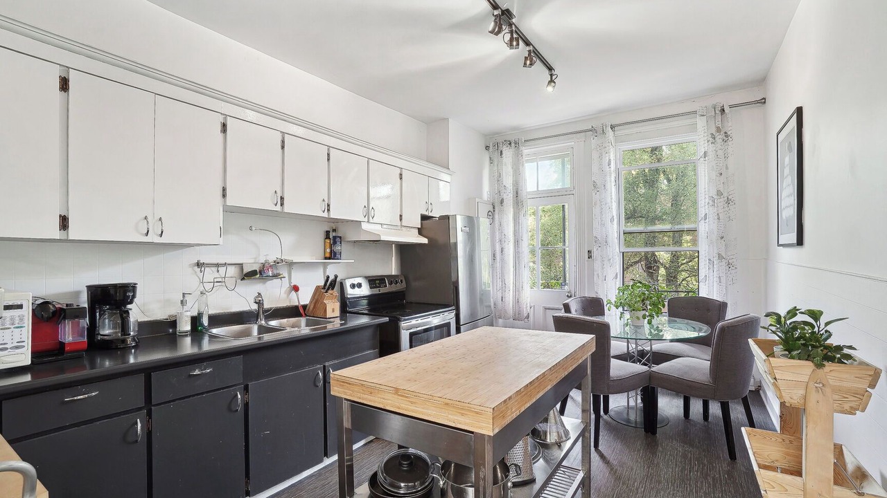 Photo of Kitchen in De Lorimier