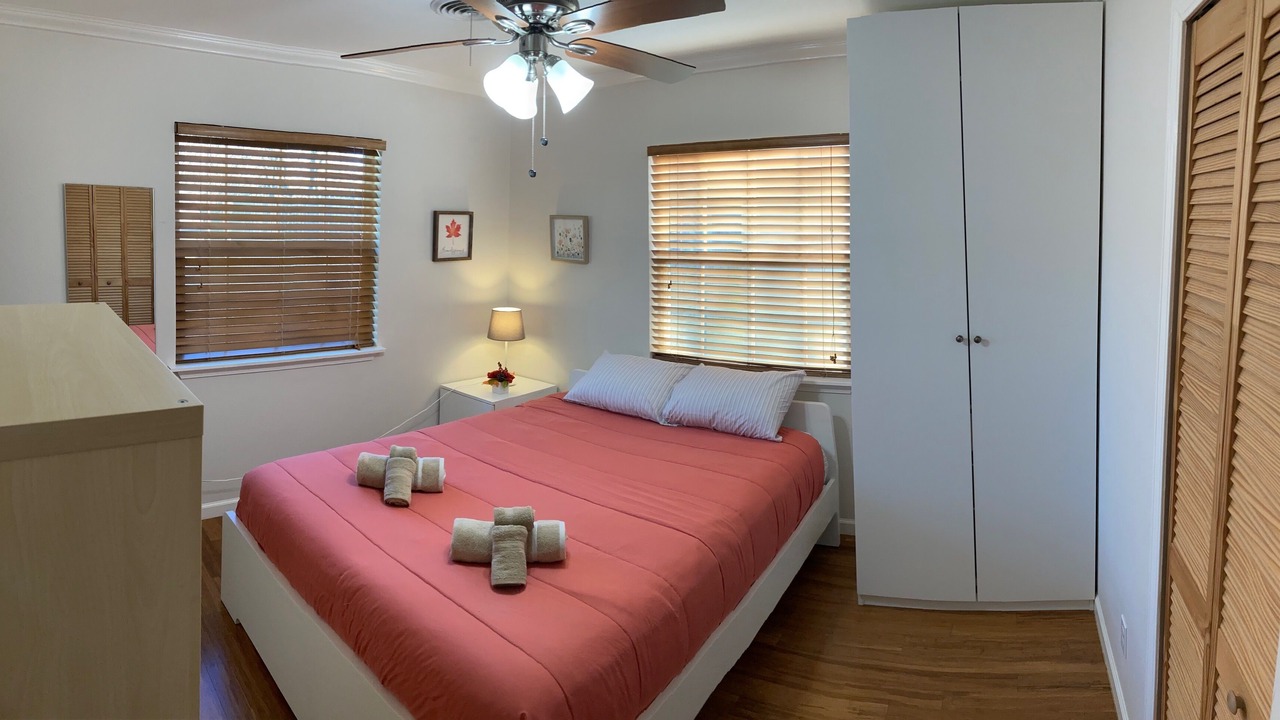 Photo of Bedroom in South Manchaca
