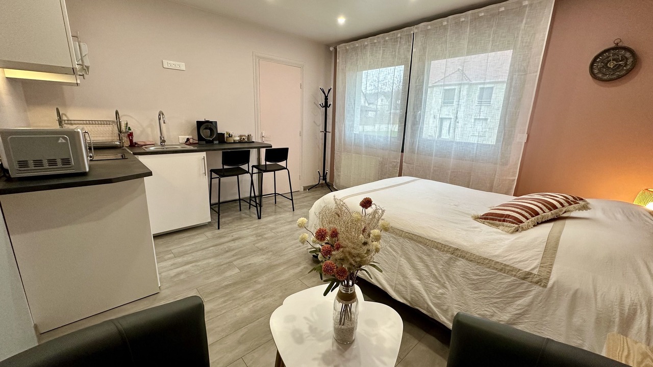 Photo of Bedroom in Nogent-l'Artaud