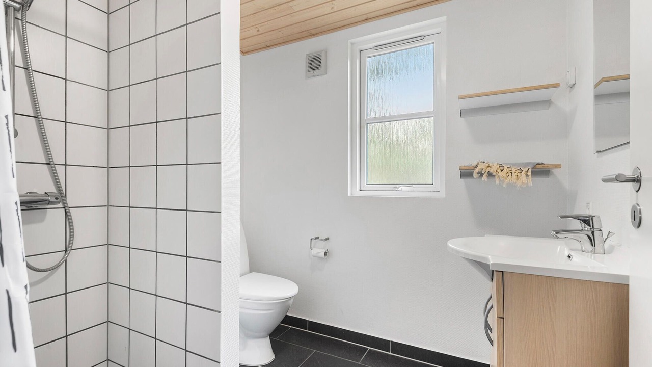 Photo of Bathroom in Blavand