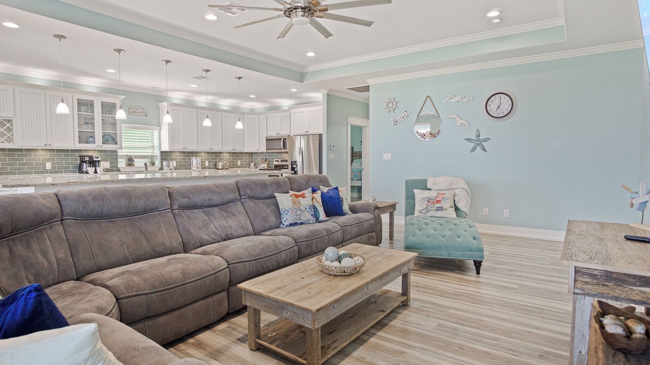 Photo of Bedroom in Crystal Beach