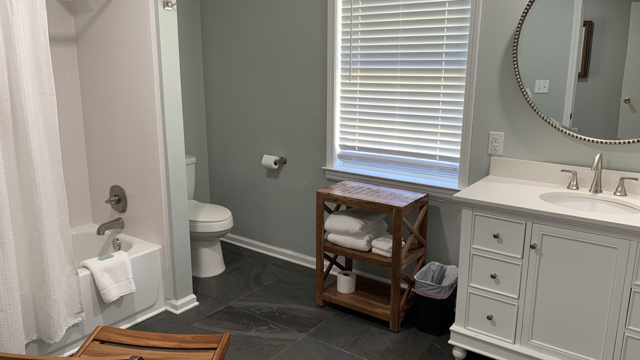 Photo of Bathroom in DeSoto County