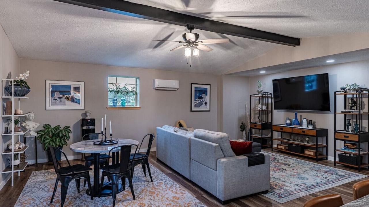 Photo of Livingroom in Rockdale
