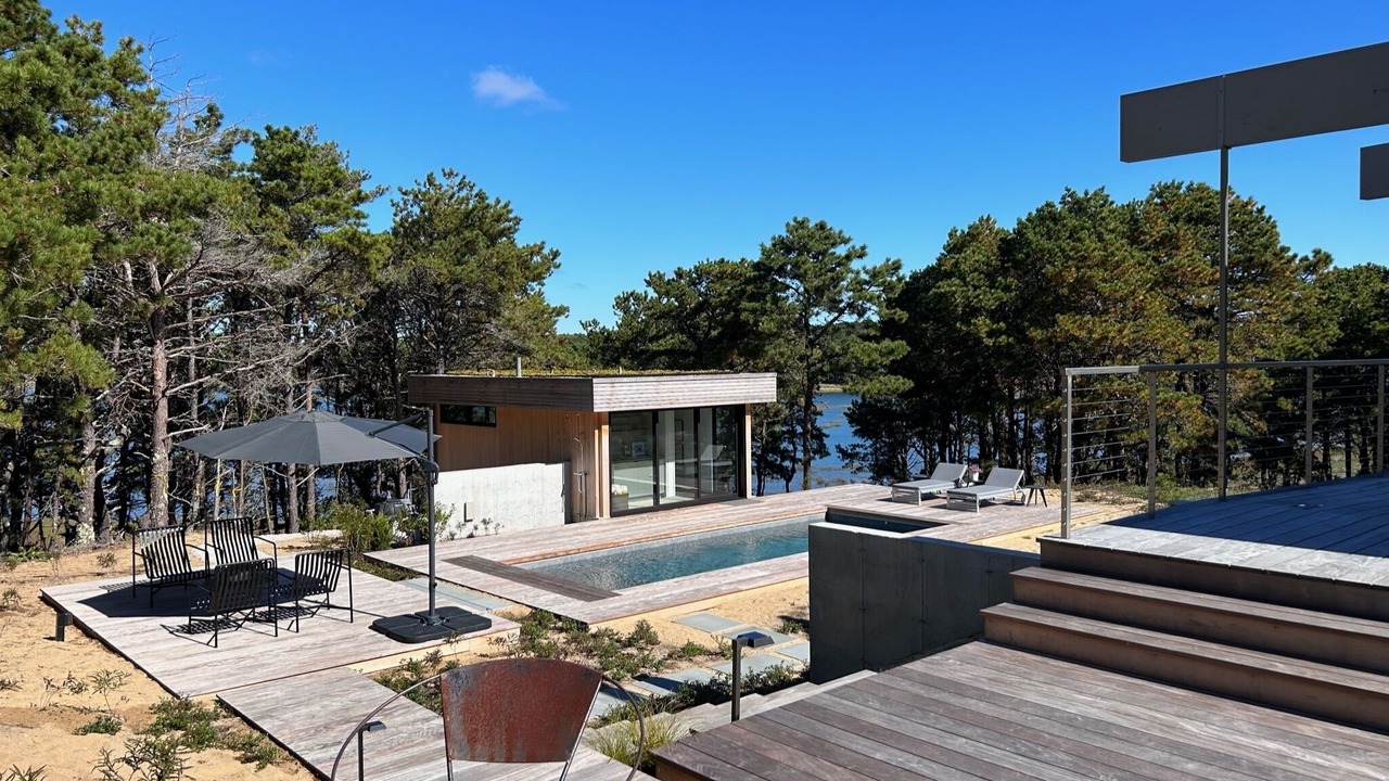 Photo of Outdoor in Indian Neck Heights