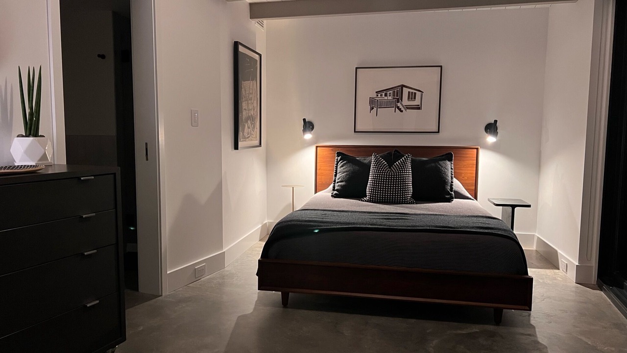 Photo of Bedroom in Indian Neck Heights