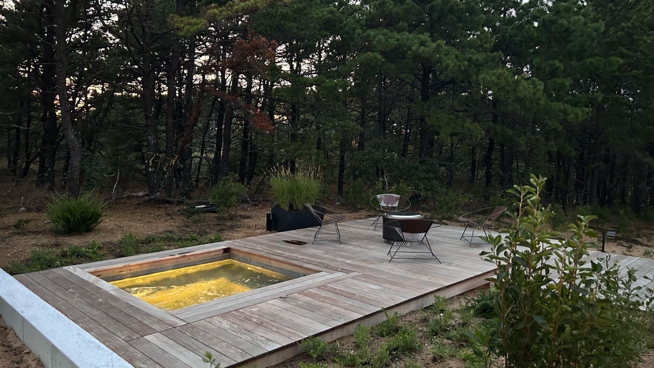 Photo of Patio Balcony in Indian Neck Heights