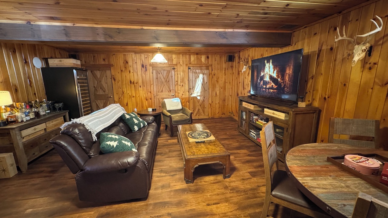 Photo of Livingroom in Fly Creek