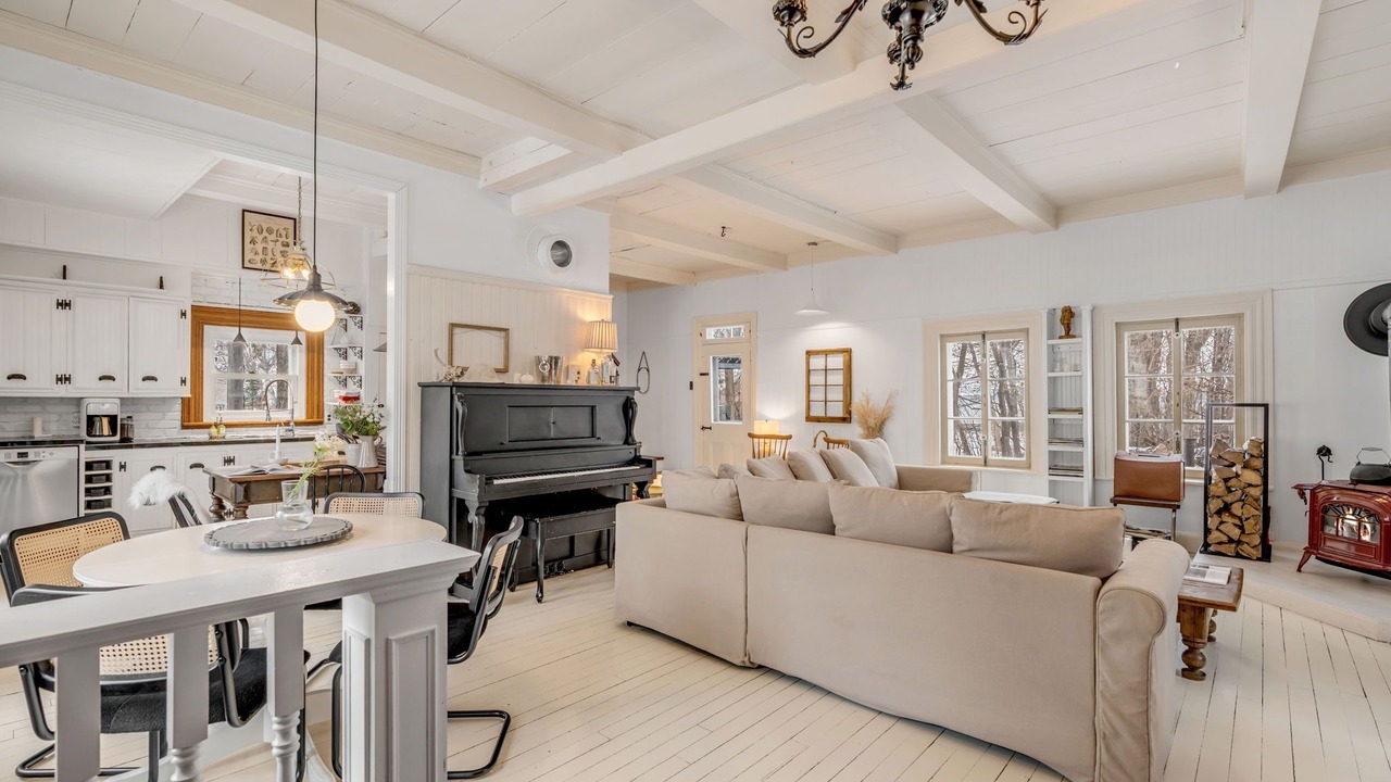 Photo of Livingroom in Saint-Laurent-de-l'ile d'Orleans