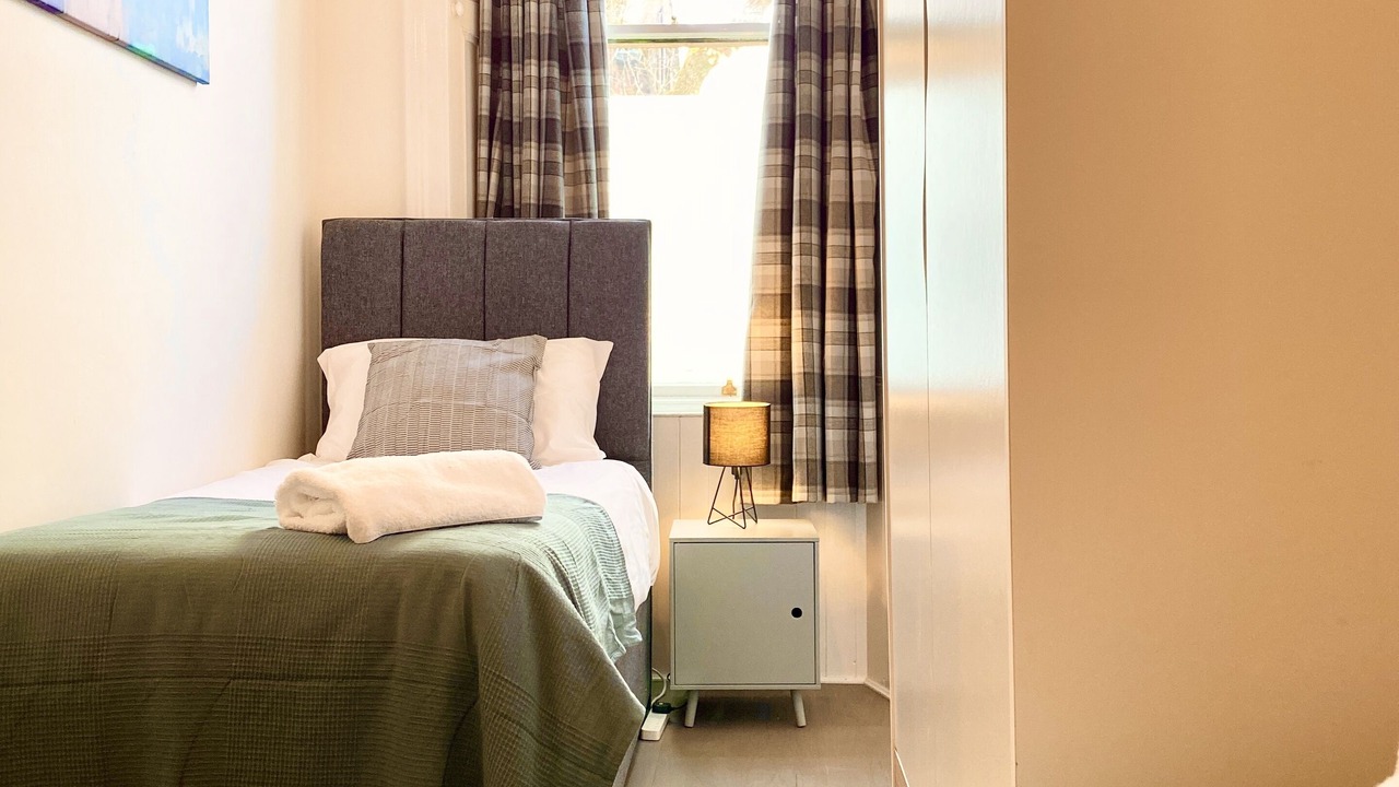 Photo of Bedroom in Paisley