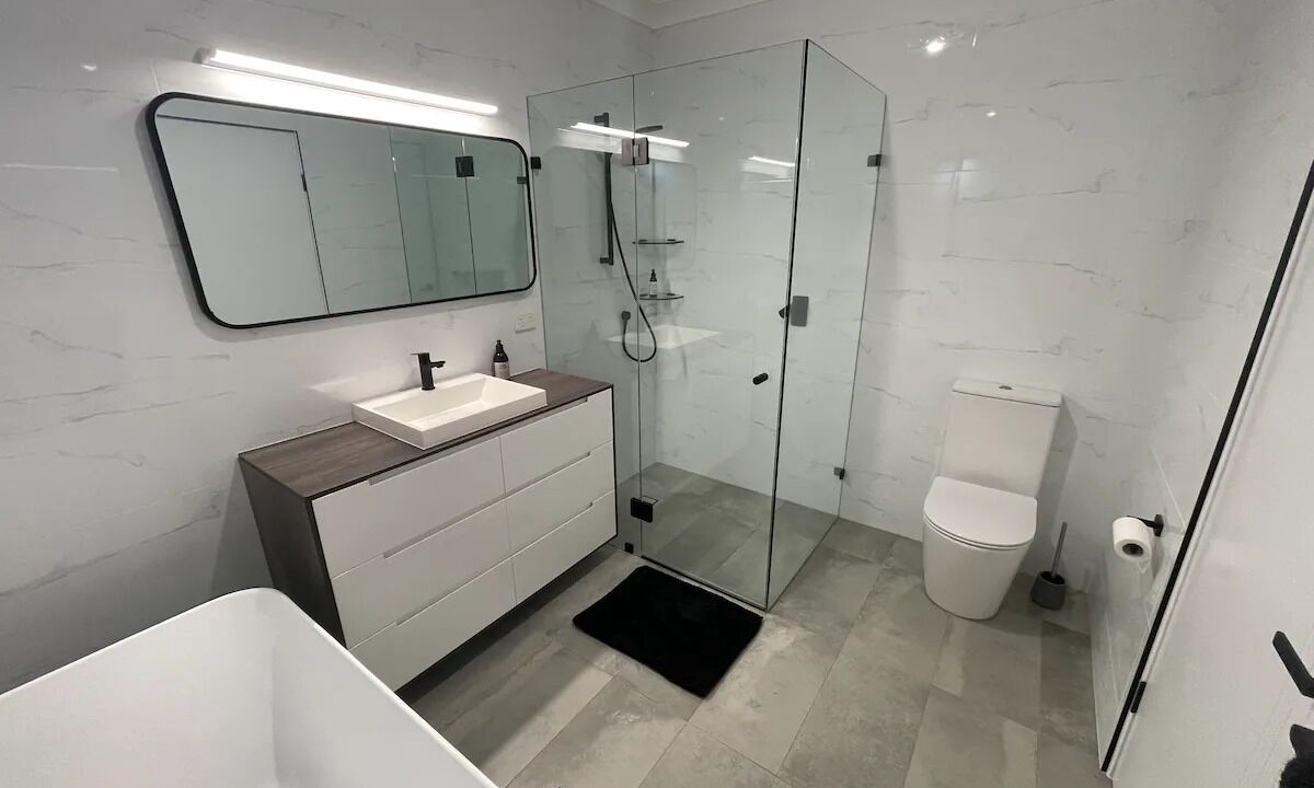 Photo of Bathroom in Oatley