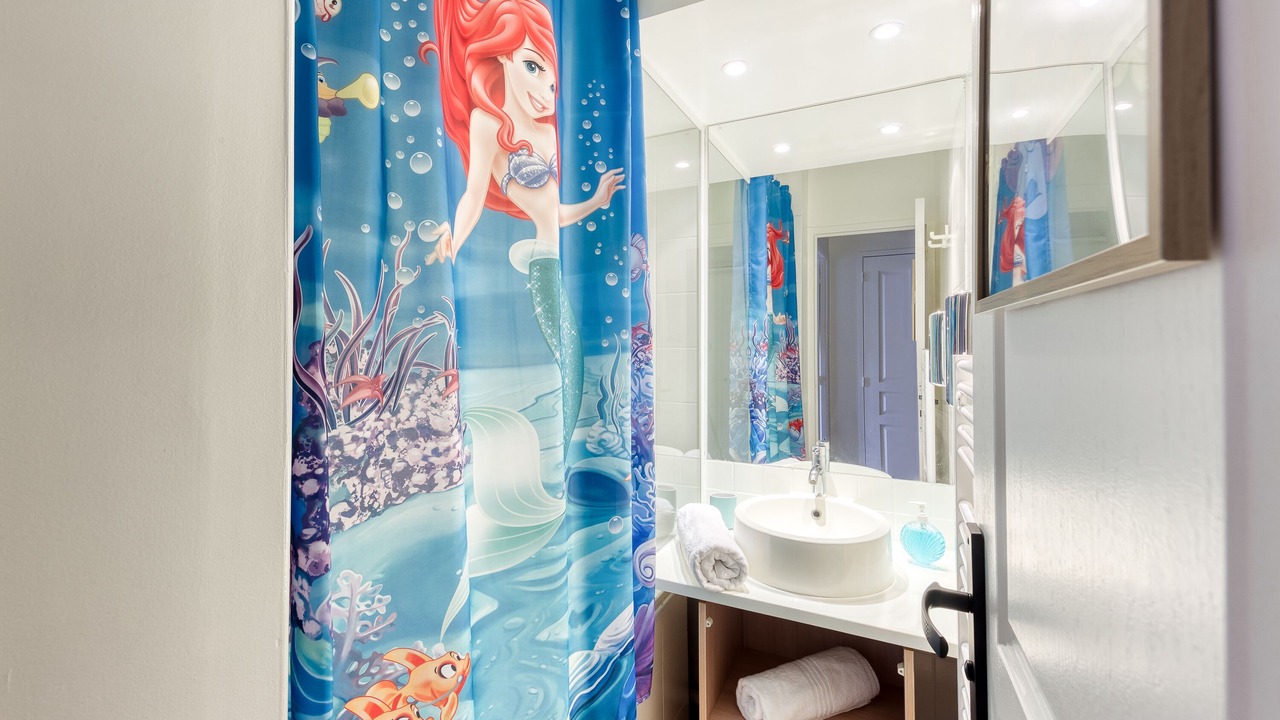 Photo of Bathroom in Serris