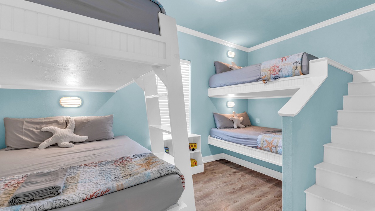 Photo of Bedroom in Port Bolivar