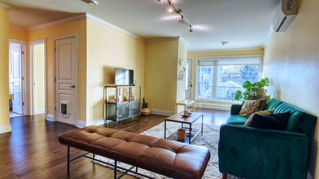 Photo of Livingroom in Pointe-aux-Trembles