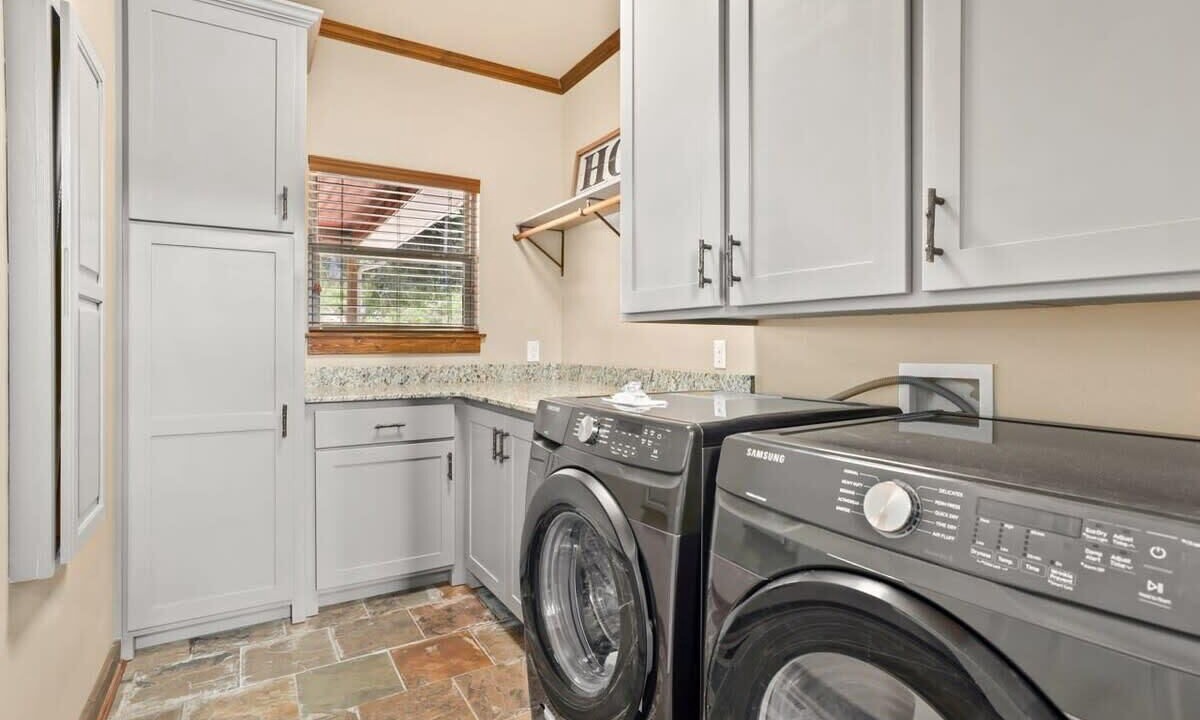 Photo of Bedroom in Springdale