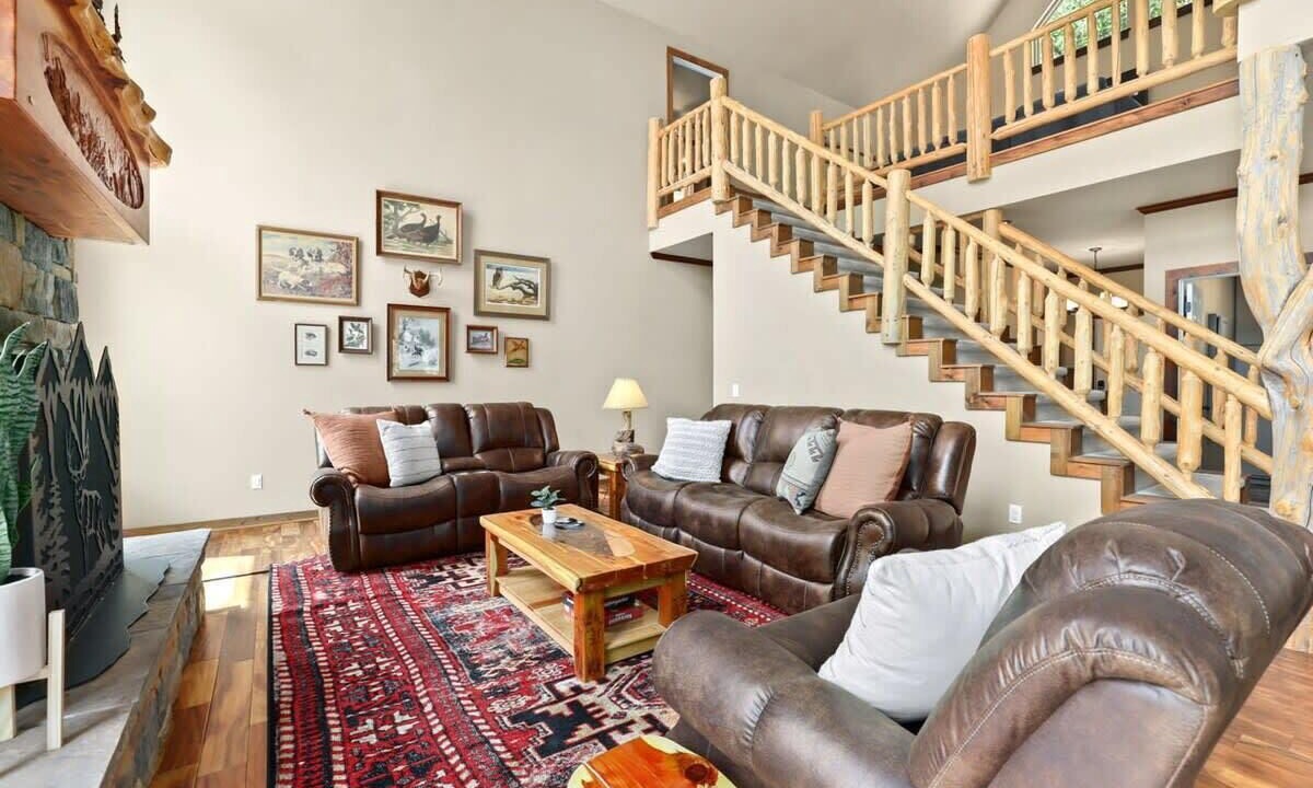 Photo of Livingroom in Springdale