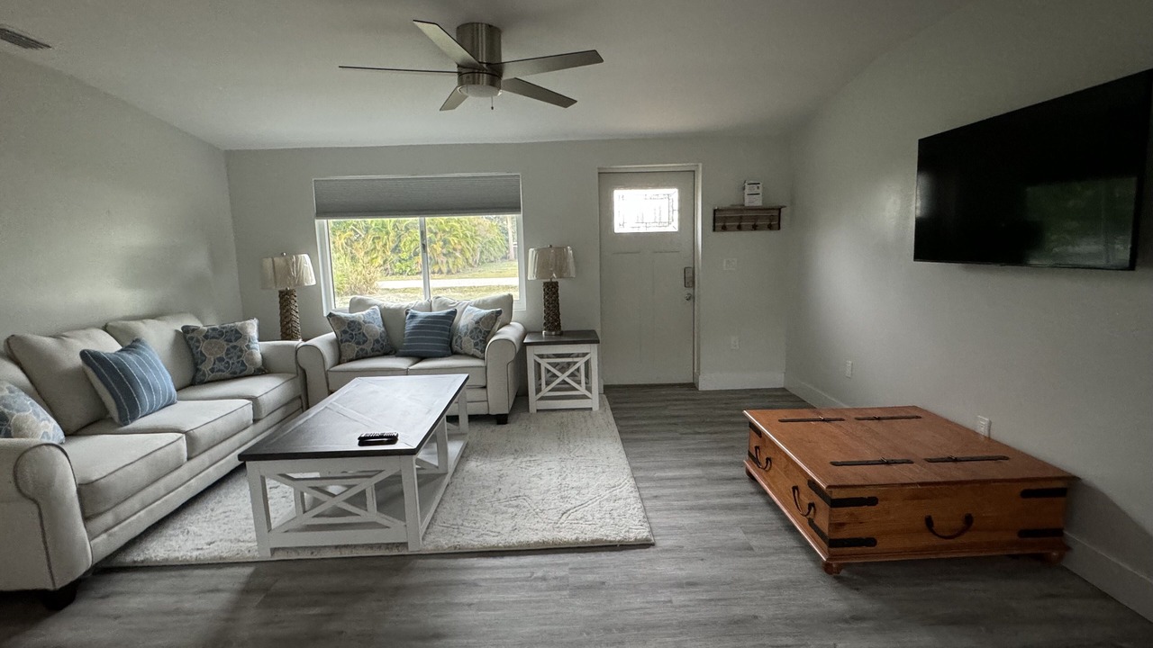 Photo of Livingroom in Laurel