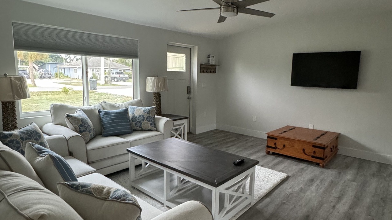 Photo of Livingroom in Laurel