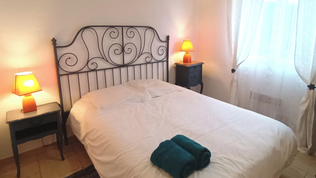 Photo of Bedroom in Montclar