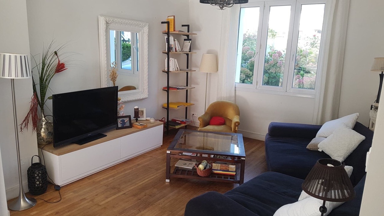 Photo of Livingroom in Saint-Marc-sur-Mer