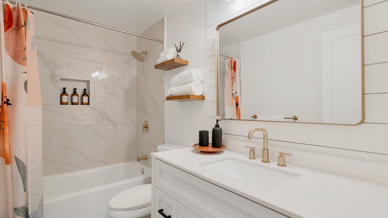 Photo of Bathroom in Meridian Park
