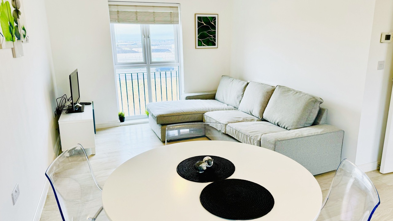 Photo of Livingroom in Patchway