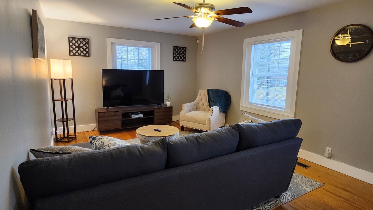 Photo of Livingroom in Sweetwater