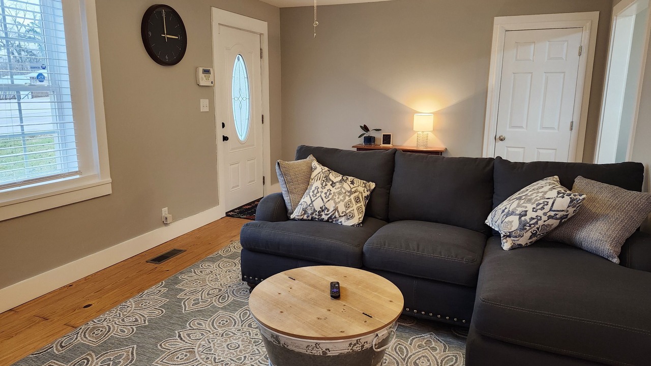 Photo of Livingroom in Sweetwater
