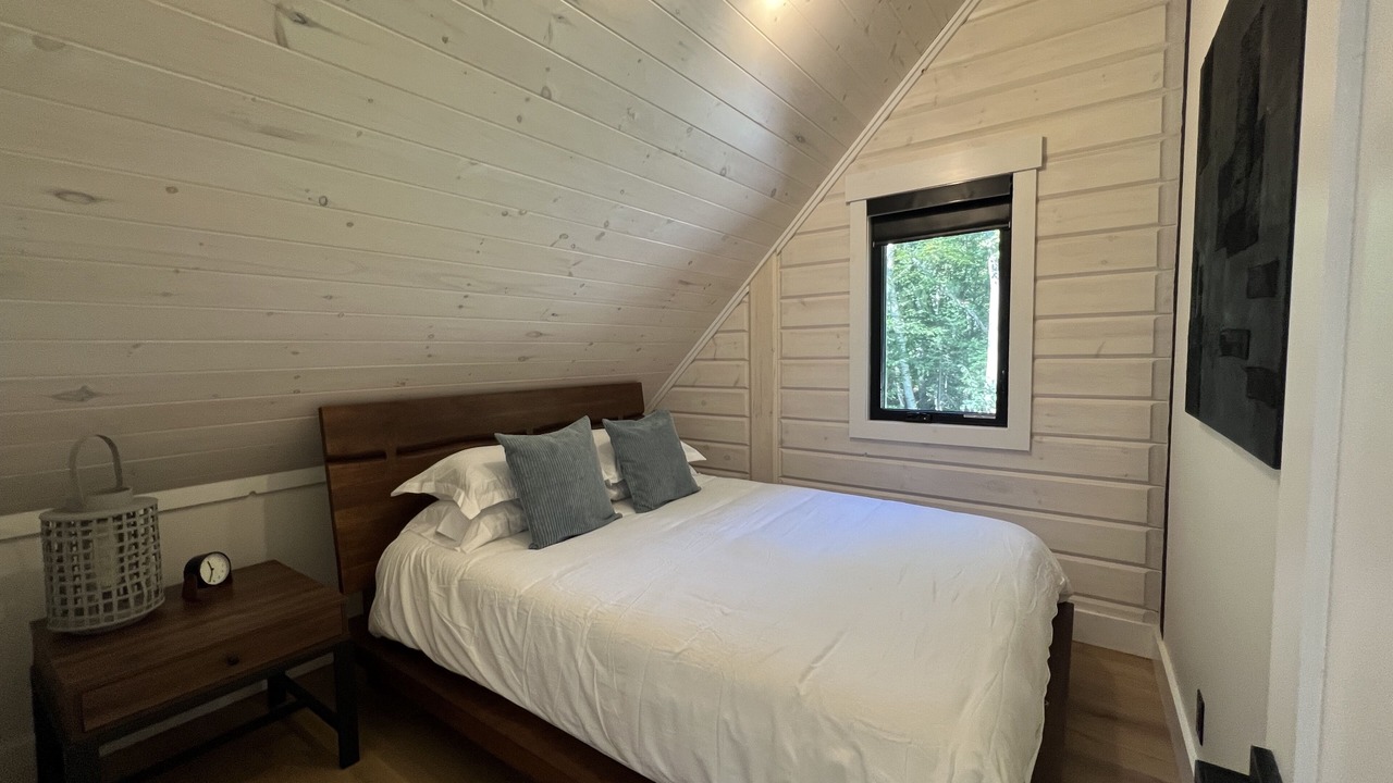 Photo of Bedroom in Dysart et al