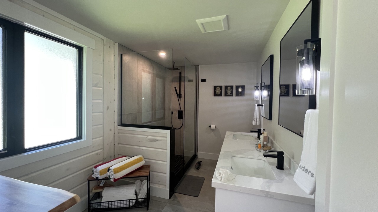 Photo of Bathroom in Dysart et al