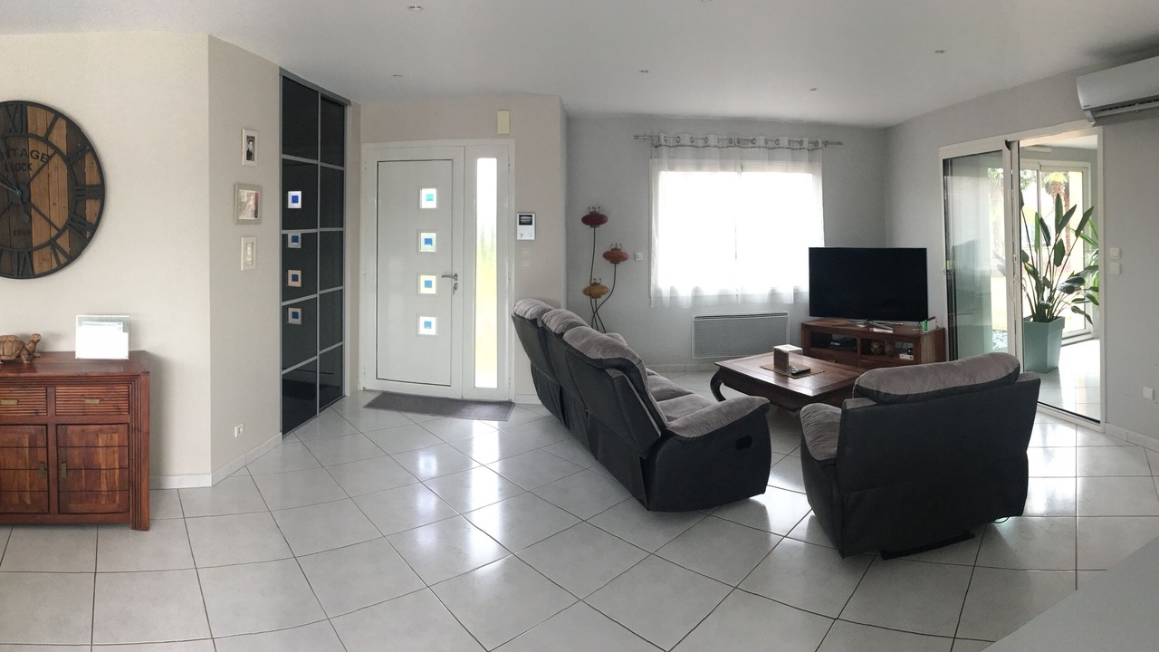 Photo of Livingroom in Loue