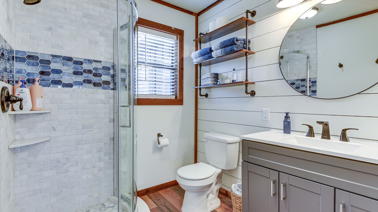 Photo of Bathroom in Graford
