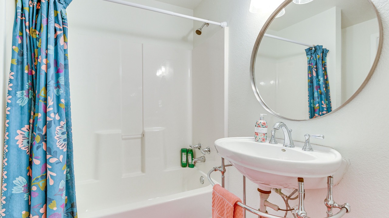 Photo of Bathroom in Graford