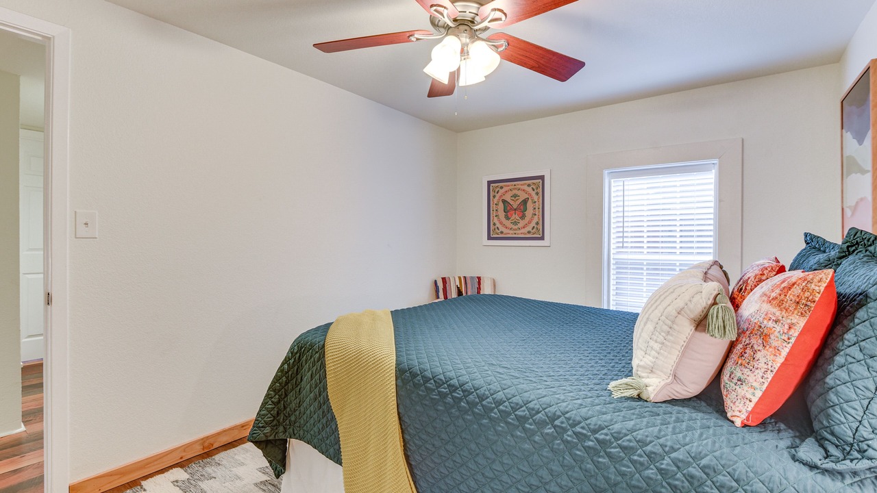 Photo of Bedroom in Graford