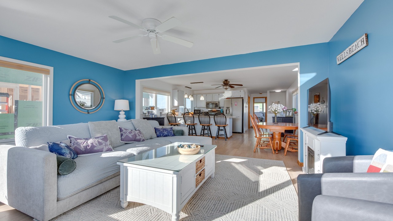 Photo of Livingroom in Wells Beach