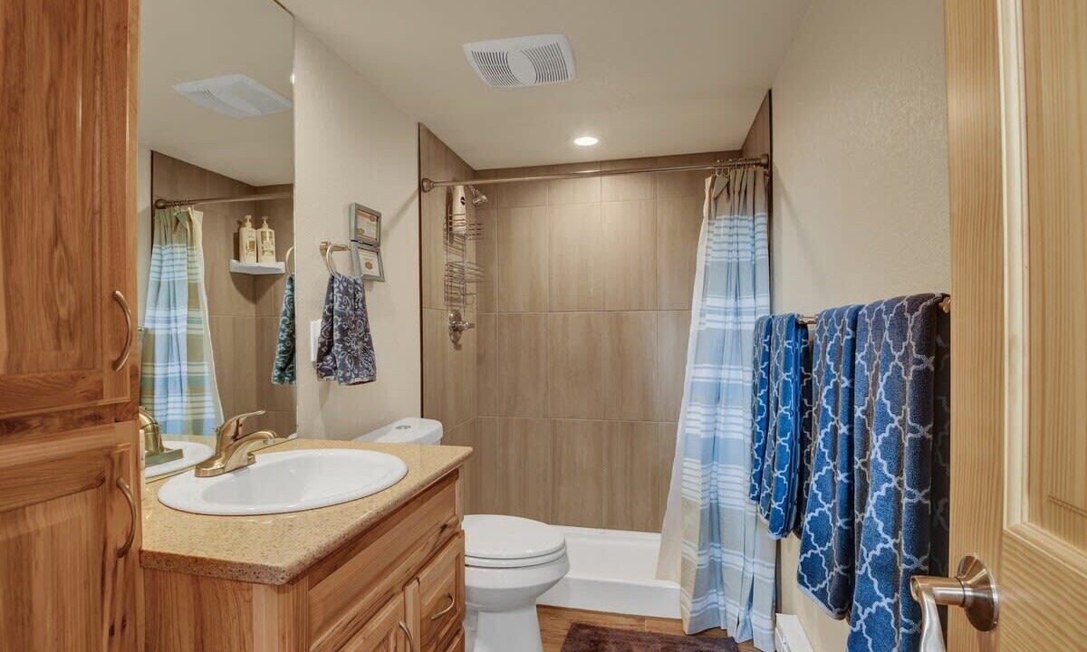 Photo of Bathroom in Woodland Park