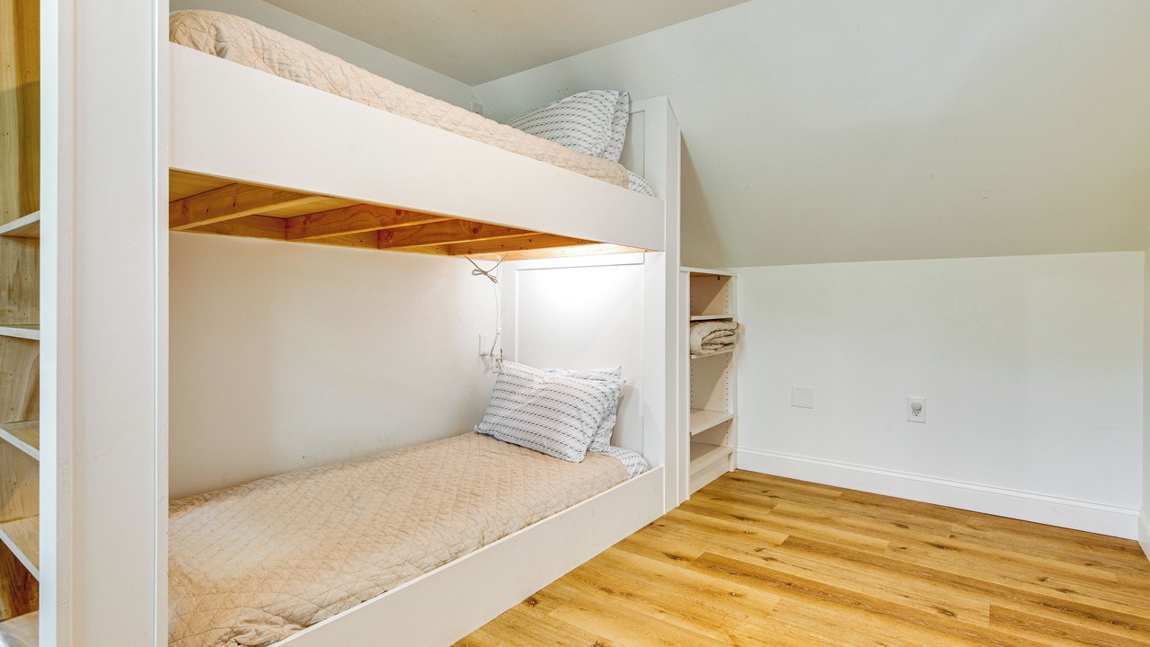 Photo of Bedroom in Ogunquit