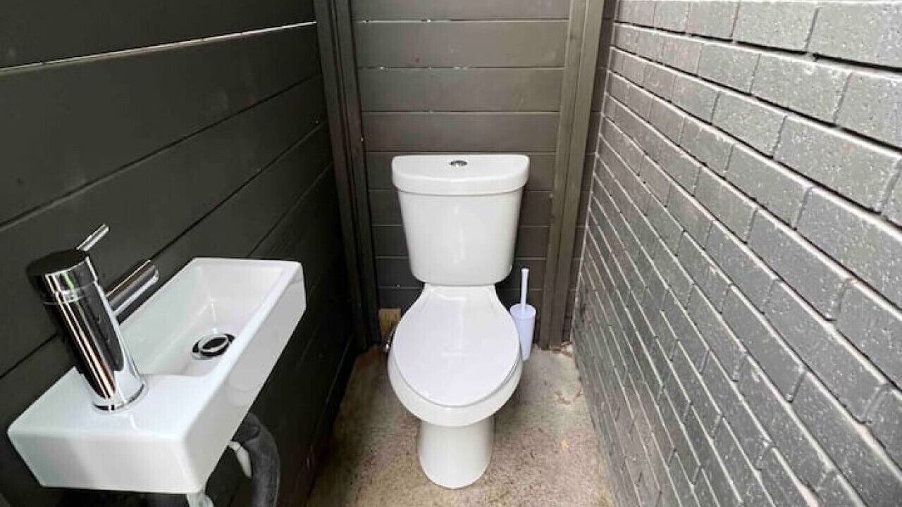 Photo of Bathroom in Greater South River City