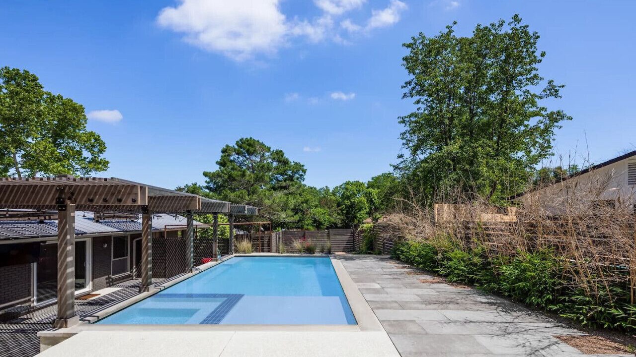 Photo of Outdoor in Greater South River City