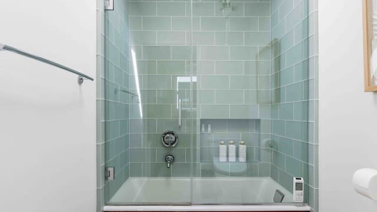 Photo of Bathroom in Greater South River City