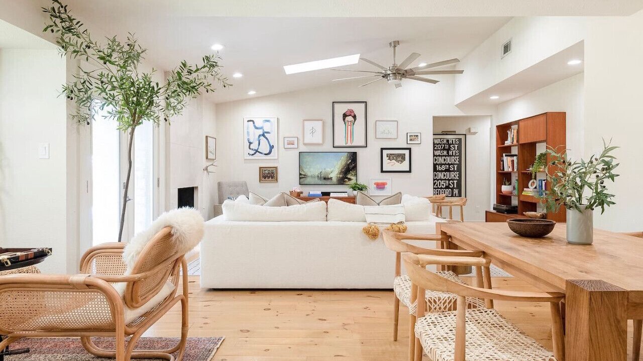 Photo of Livingroom in North Park Estates
