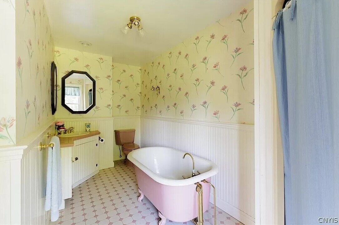 Photo of Bathroom in Parish