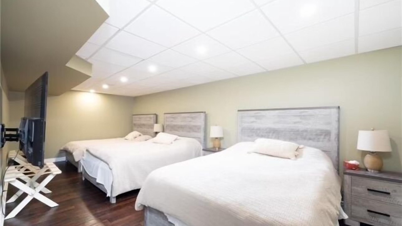 Photo of Bedroom in Muskoka Lakes