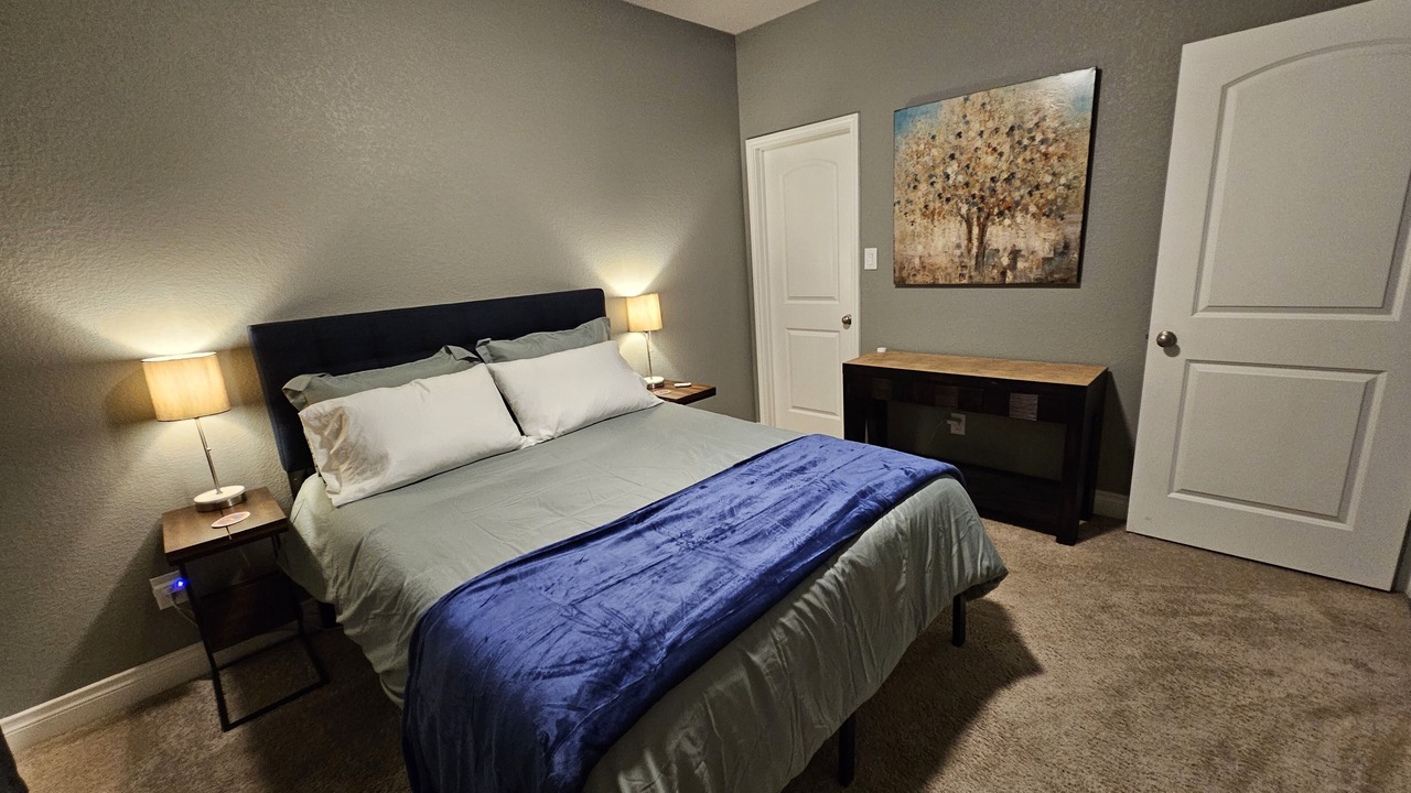 Photo of Bedroom in Shadow Glen