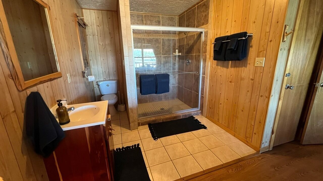 Photo of Bathroom in Crockett